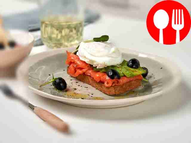 Тост с филе семги