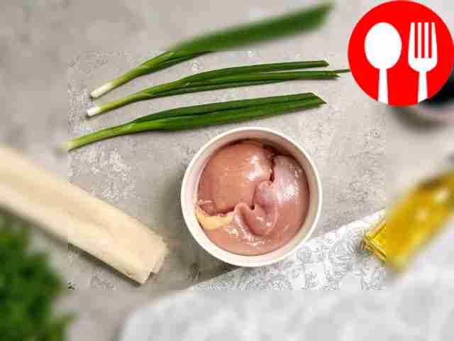 Разморозьте тесто фило заранее. Промойте...