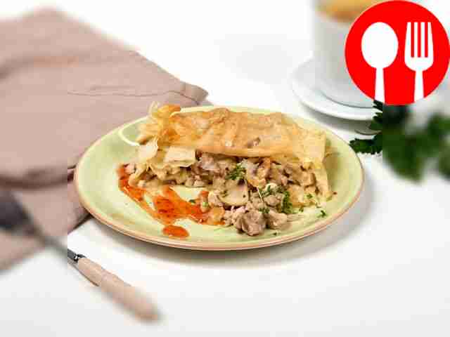 Фило с куриным окорочком