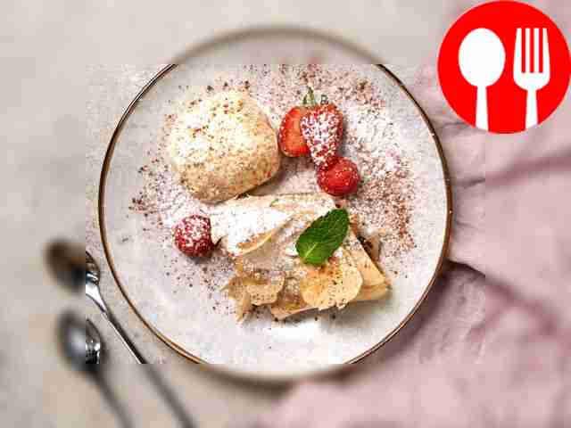 Before serving, dust the fruit filo dessert...