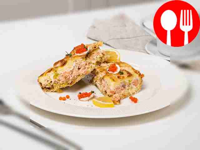 Filo with salmon fillet