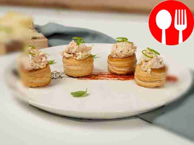 Vol-au-vents made from yeast puff pastry
