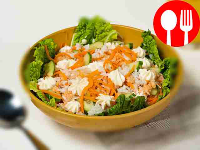 Fish salad with carrots