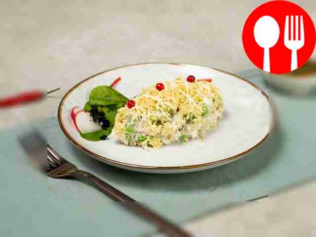 Салат из рыбных консервов с огурцом