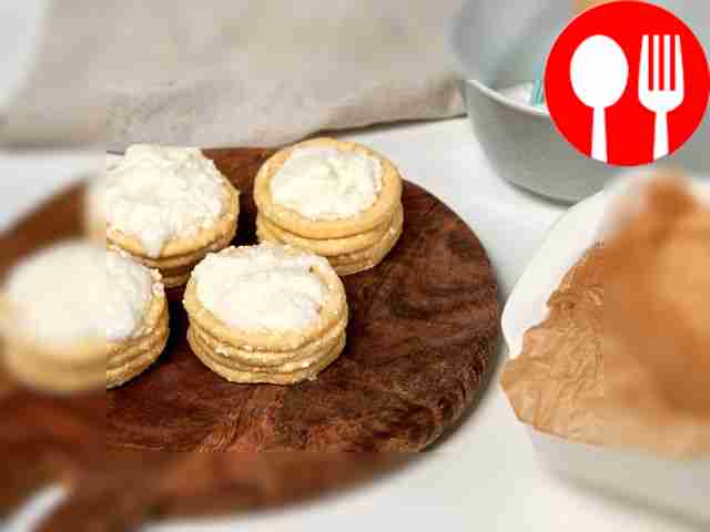 Подготовьте начинку и доведите блюдо до...