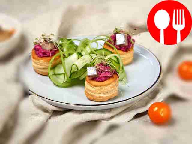 Волованы с сельдью