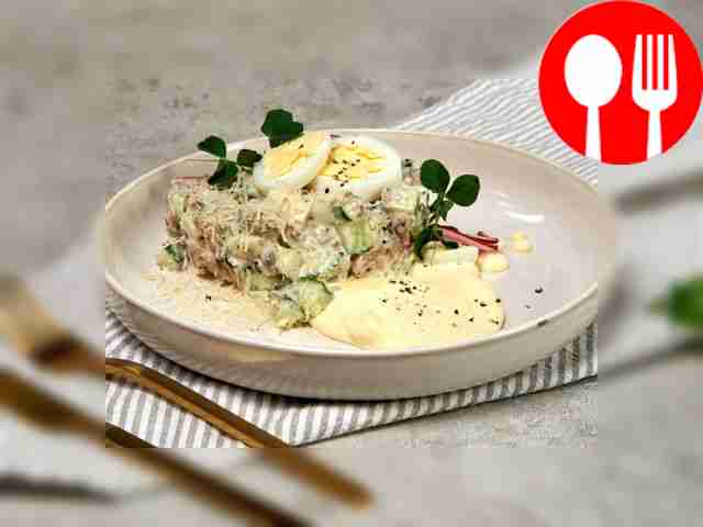 Fish salad with rice