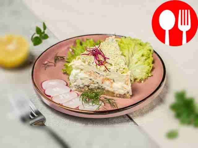 Салат рыбный с картошкой