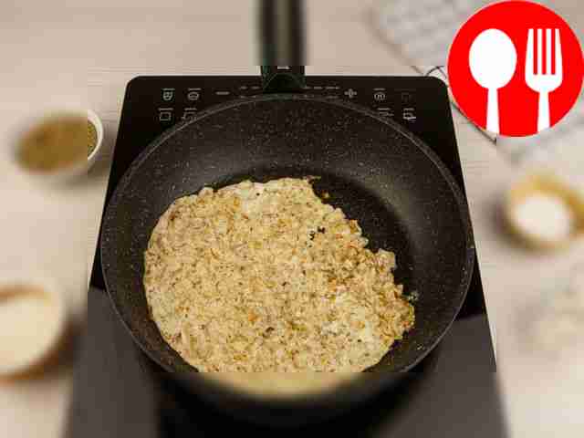 If the consistency of the sauce is too thick,...