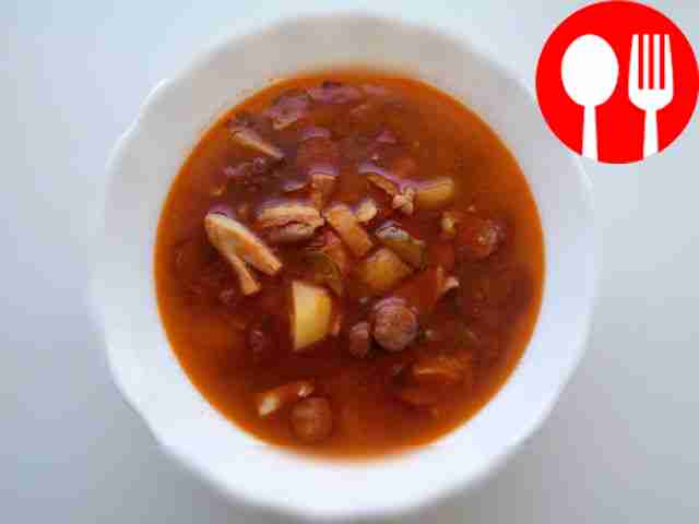 Homemade hodgepodge with hunting sausages