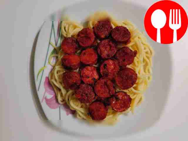 Quick pasta with smoked sausages