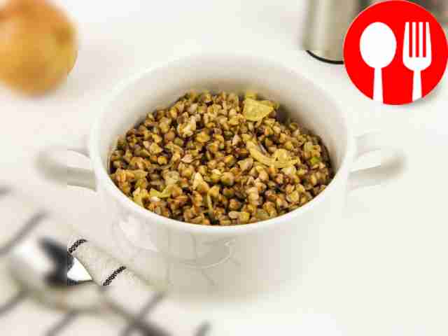 Гречка с луком