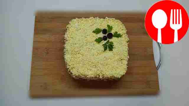 Скумбрия и сардина в одном салате