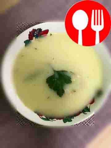 Cheese soup with chicken