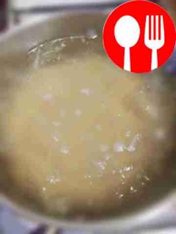 Сварите пасту до нужной степени готовности....