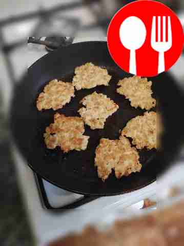 Fry in a frying pan like pancakes, measuring...