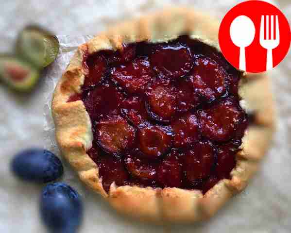 Десертная галета со сливами