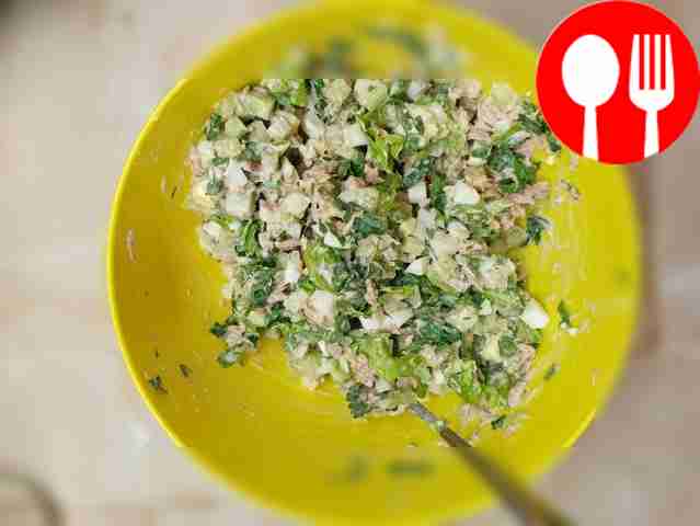 Салат с тунцом и овощами