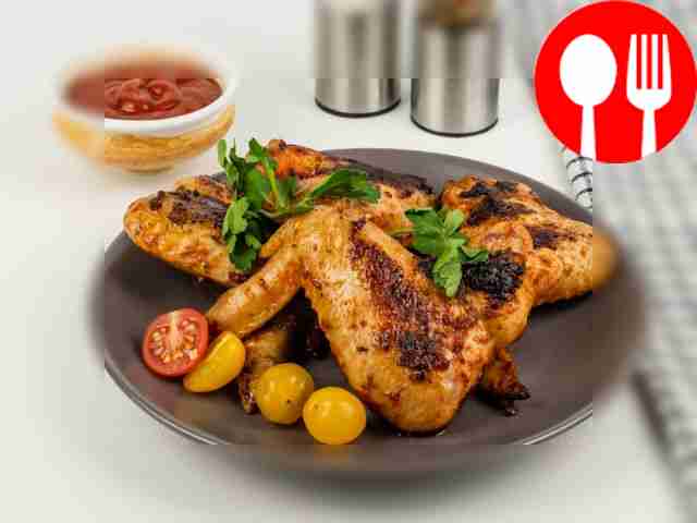 Chicken wings in a frying pan