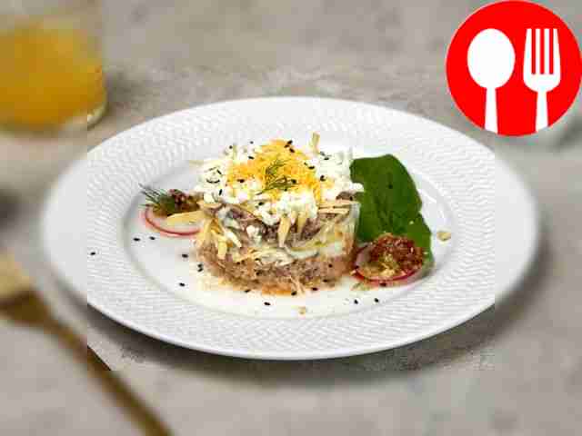 Рыбный салат с огурцом и картофелем