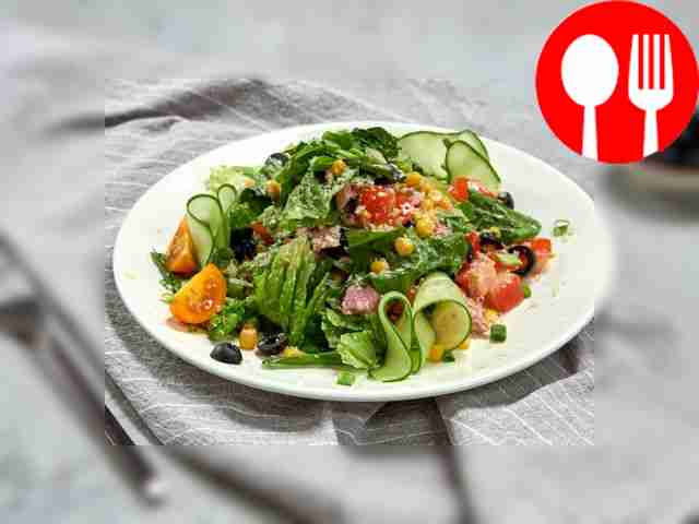 Зеленый рыбный салат