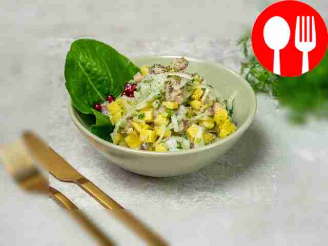 Салат рыбный из сельди с картошкой и луком