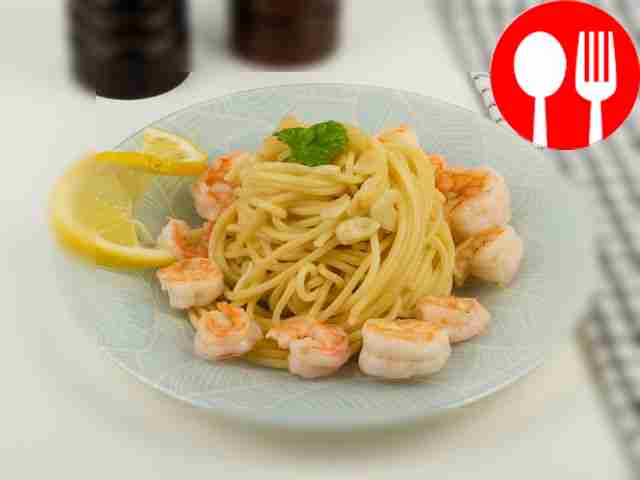 Pasta with shrimp and garlic