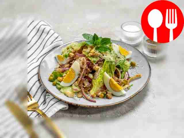 Fish salad with vegetable oil