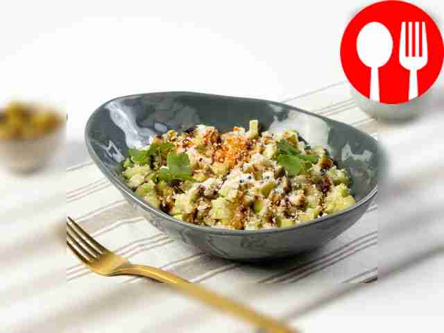 Салат «Нежность» с курицей, огурцом и яйцом Salad “Tenderness” with chicken, cucumber and egg