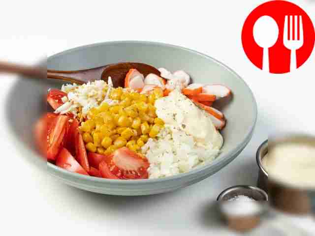 Приготовьте блюдо: поместите в миску...