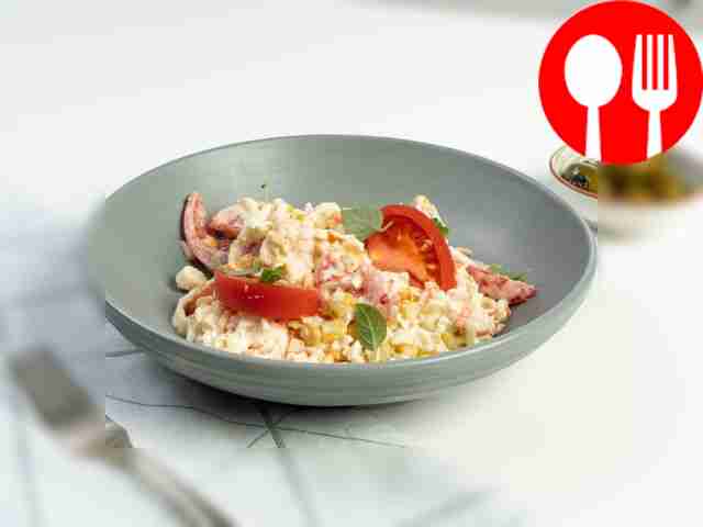 Салат «Нежность» с кукурузой и крабовыми палочками