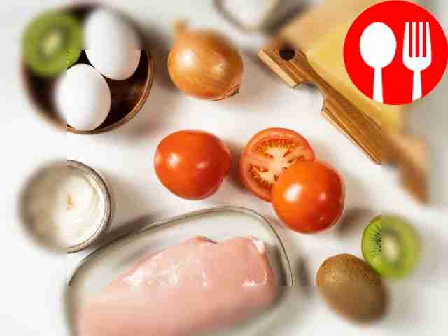 Rinse the chicken fillet under running water...