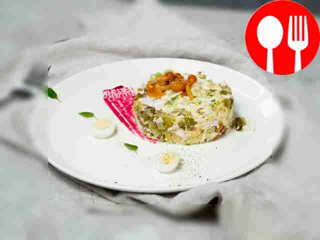 «Грибная поляна» с курицей и опятами