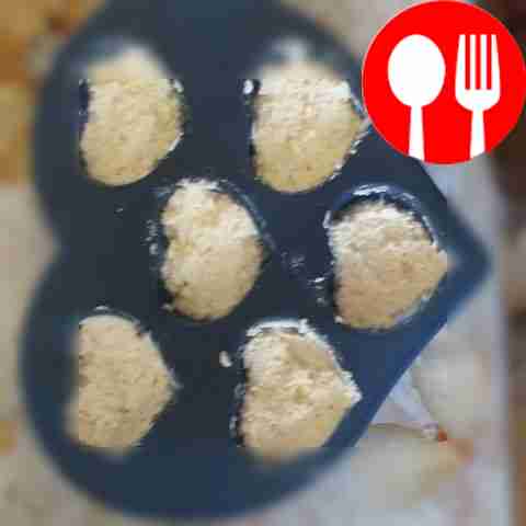 Divide the dough into the molds to about halfway up.