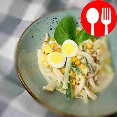 Салат с кальмаром