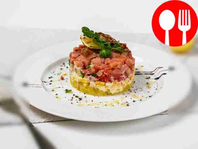 Рыбный салат из соленой горбуши