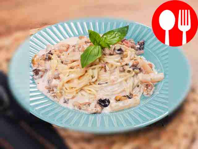 Морепродукты в сливочном соусе