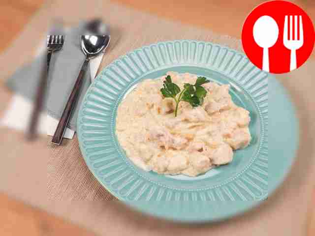 Фрикасе из курицы в сливочном соусе