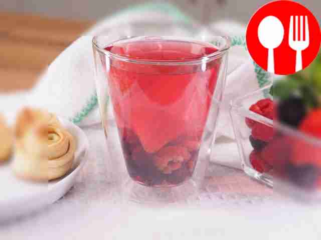 Fresh berry compote