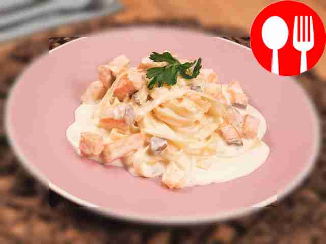 Паста с семгой в сливочном соусе
