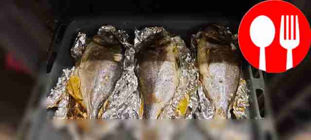 Baked sea bream with lemon