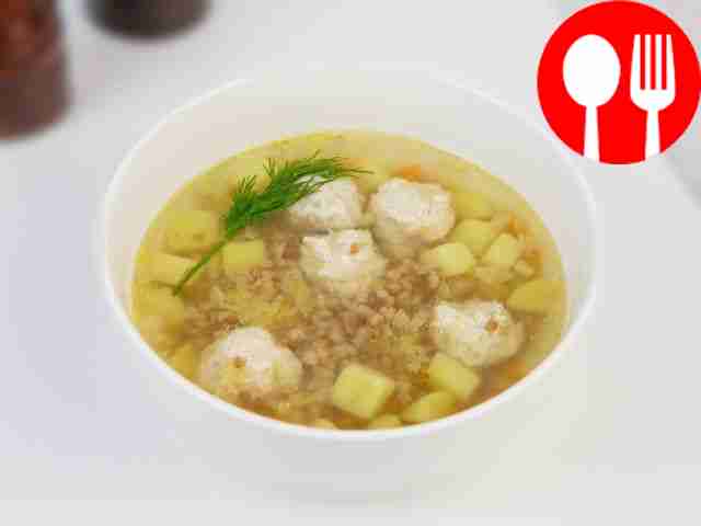 Buckwheat soup with meatballs
