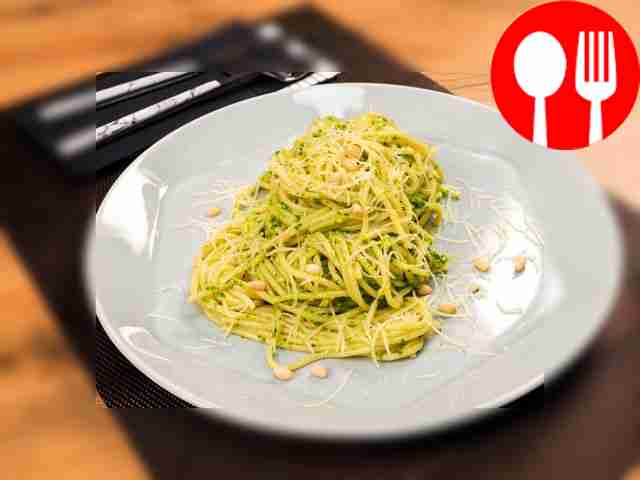Pasta with homemade pesto sauce