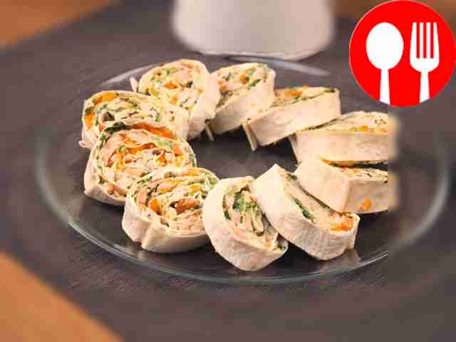 Рулет из лаваша с курицей