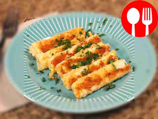 Lavash sticks with cheese