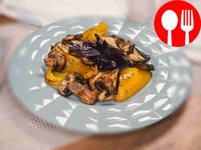 Grilled champignons with peppers and eggplants