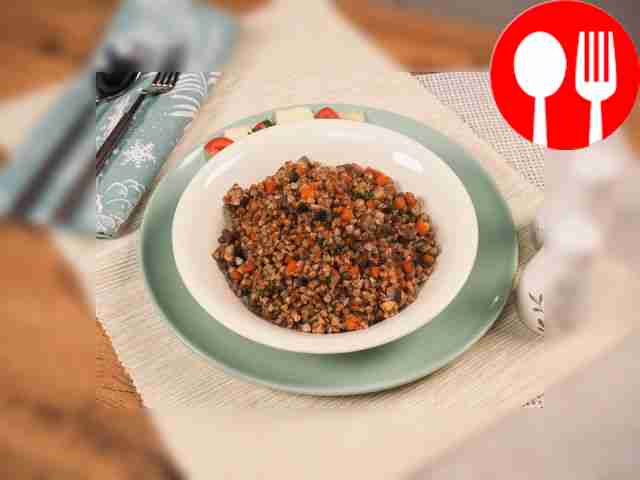 Buckwheat with champignons and carrots