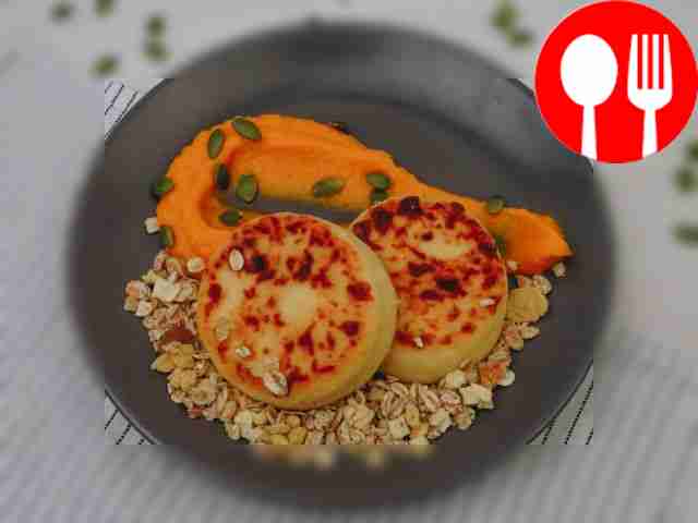 Cheesecakes with pumpkin puree