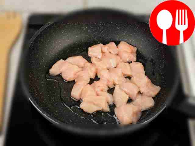 Heat a frying pan, add oil and fry the chicken...
