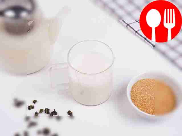 Зеленый чай с молоком